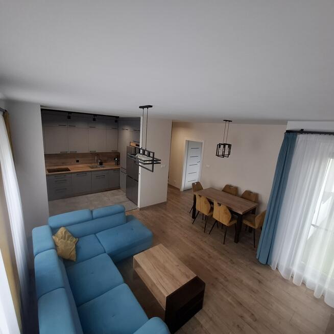 3 pok. mieszkanie nad jeziorem Garderoba + Widok