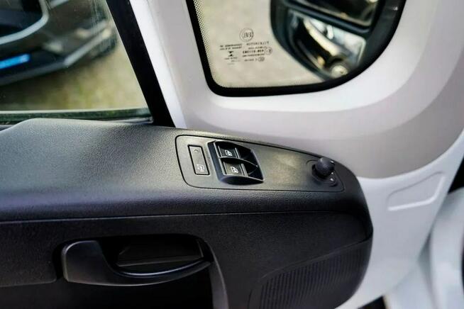 Peugeot Boxer 2,2HDI Klima, NAVI, 140KM, 2020r.