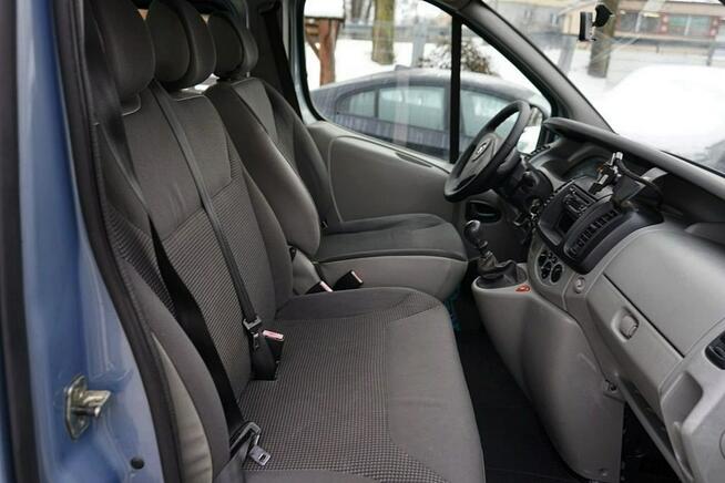 Opel Vivaro 2,5CDTI Klima, 9 osób, NAVI, 145KM, XII.2008r.