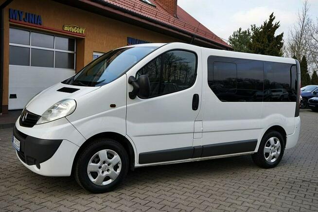 Opel Vivaro 2,0CDTI Klima, automat, 8 osób, 2012r.
