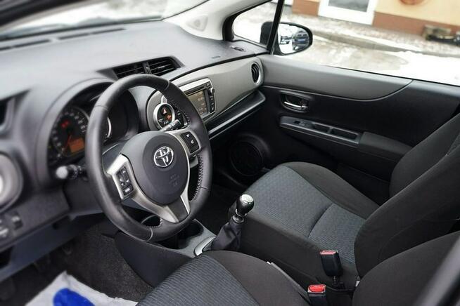 Toyota Yaris 1,3VVTi Klima, NAVI, kamera, 2012r.
