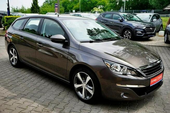 Peugeot 308 1,2i Klima, alu R17, NAVI, 130KM, 2014r.