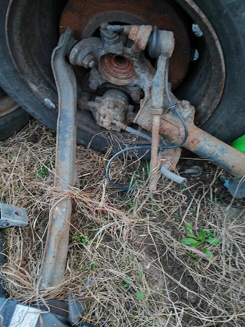 Zwrotnice do Nissana Almera n16