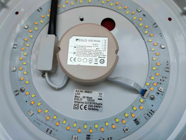Lampa LED sufitowa na sufit plafon biały okrągła EGLO RGB