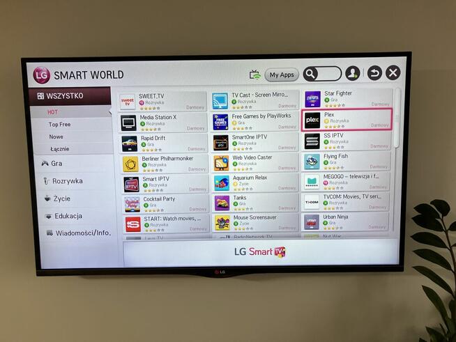 TV LG 42LA690S-ZB do filmów 3D i gierek 3D. Stan idealny.