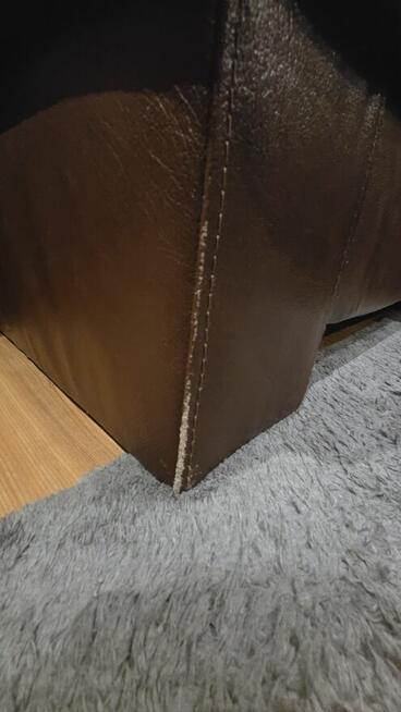 Narożnik z funkcją spania + dwie pufy