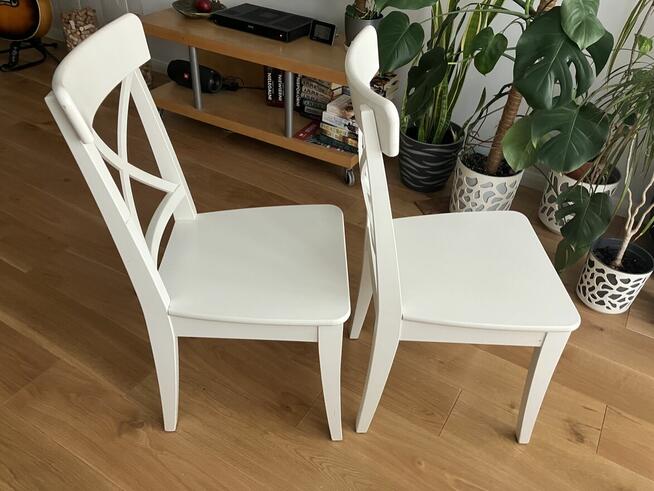 IKEA INGOLF 2 krzesła drewniane w kolorze BIAŁYM