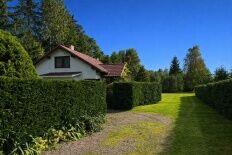 dom blisko morza z dużą działką