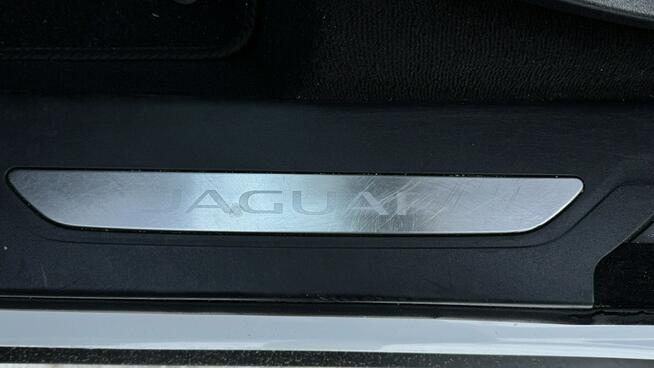 Jaguar F-PACE 2.0 4WD 296KM Pakiet black Skóry Panorama Podgrz. fotele El. klapa