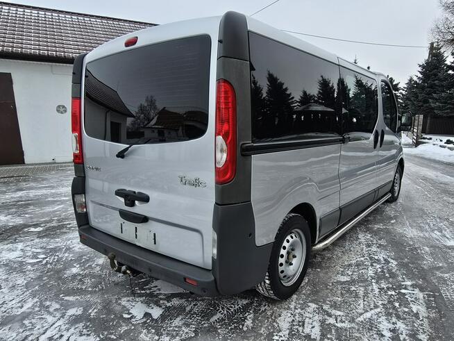 Renault Trafic 2,0dci 5 Osób.Klimatyzacja.LONG.Skóry.Serwis.Hak.Parktronic.OKAZJA