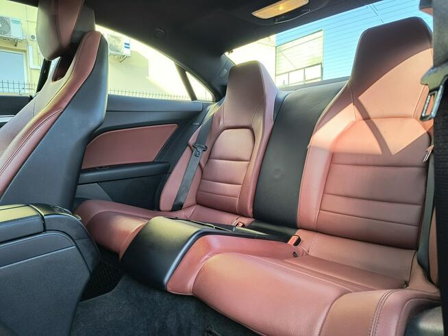 Mercedes E 250 RADAR| Skóry| Nawigacja| Wentylowane Fotele| 2x ALU| Nowy Rozrząd |