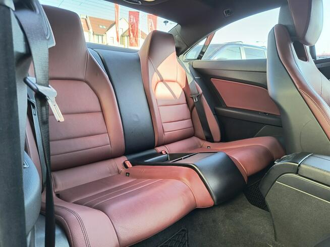 Mercedes E 250 RADAR| Skóry| Nawigacja| Wentylowane Fotele| 2x ALU| Nowy Rozrząd |