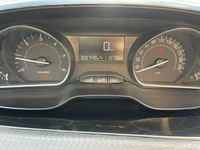 Peugeot 2008 Podgrzewane fotle Climatronic