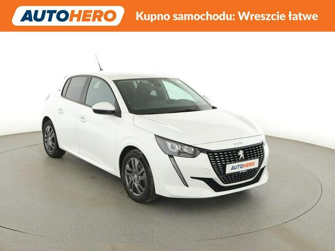 Peugeot 208 Style PDC tempomat Bluetooth LED