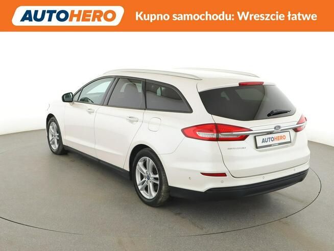 Ford Mondeo navi klima auto grzane fotele i kanapa kamera i czujniki parkowania