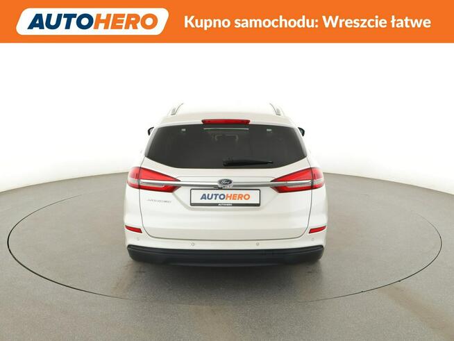 Ford Mondeo navi klima auto grzane fotele i kanapa kamera i czujniki parkowania