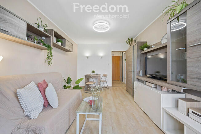 Dwa pokoje Warszawa, Batorego