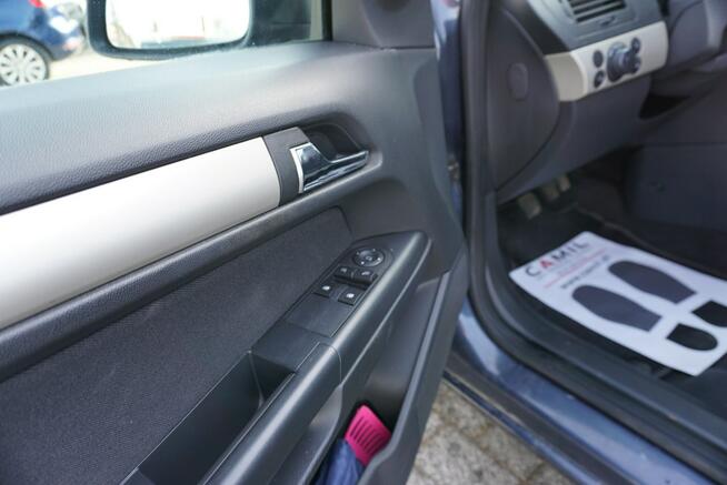 Opel Astra zarejestrowany, ubezpieczony