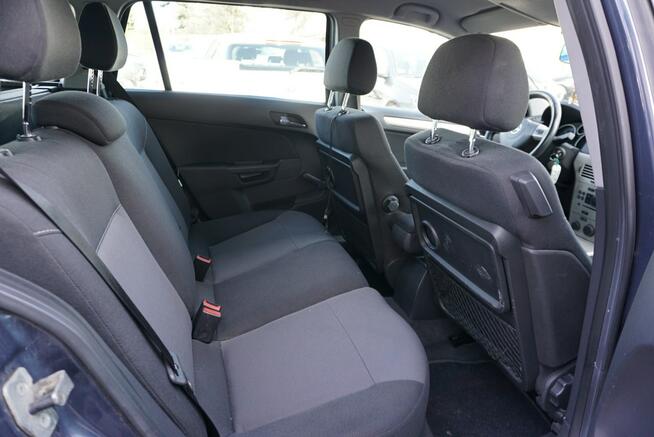 Opel Astra zarejestrowany, ubezpieczony