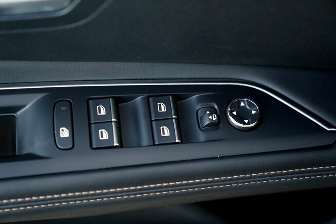 Peugeot 3008 GT kamery skóra MASAZE night vision FUL LED acc blis panorama MAX OP