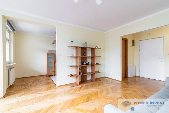 Przestronne 2-pokojowe mieszkanie z balkonem