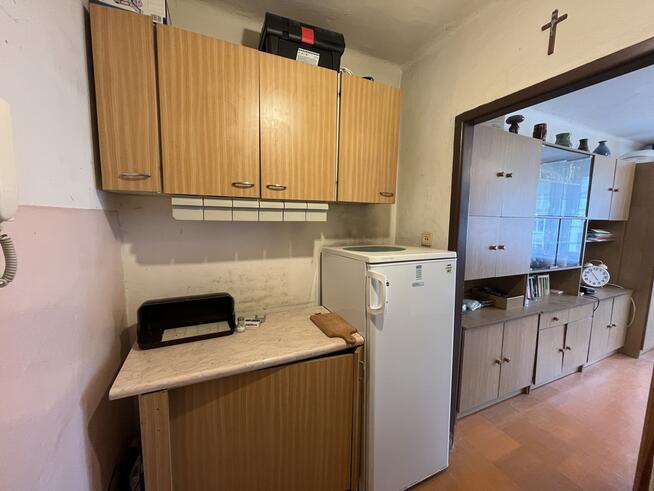 Kawalerka 25 m2 (drugie piętro) w centrum Puław.