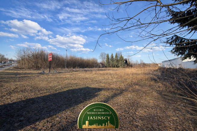 Działki usługowo-mieszkalne 2475 m2 z 23% VAT