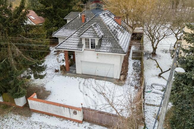 Dom w prestiżowej lokalizacji z pięknym ogrodem