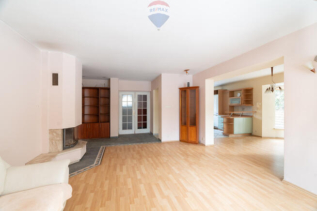 Dom w prestiżowej lokalizacji z pięknym ogrodem