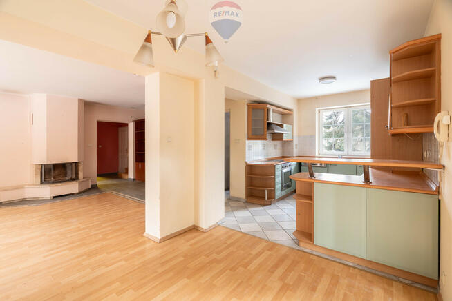 Dom w prestiżowej lokalizacji z pięknym ogrodem