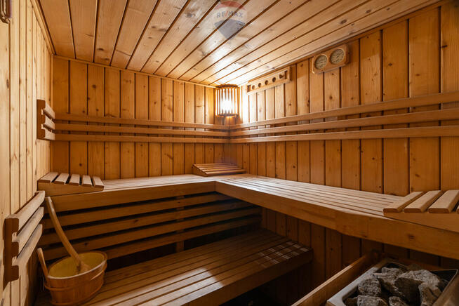 Dom w prestiżowej lokalizacji z pięknym ogrodem