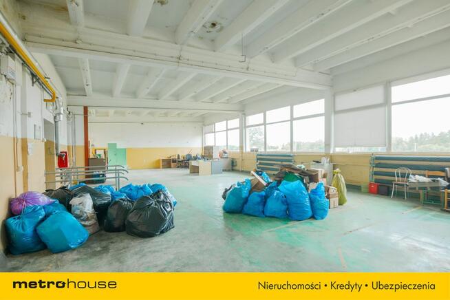 Obiekt biurowo-produkcyjny 930 m² ,działka 4561 m²