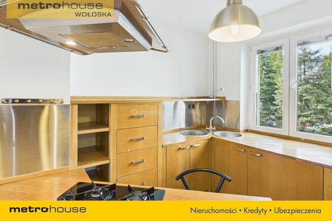 Dwupokojowe mieszkanie w pobliżu metra Stokłosy