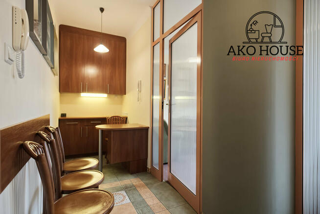 Biuro na wynejem-Centrum Rynek Kościuszki/30,80 m2