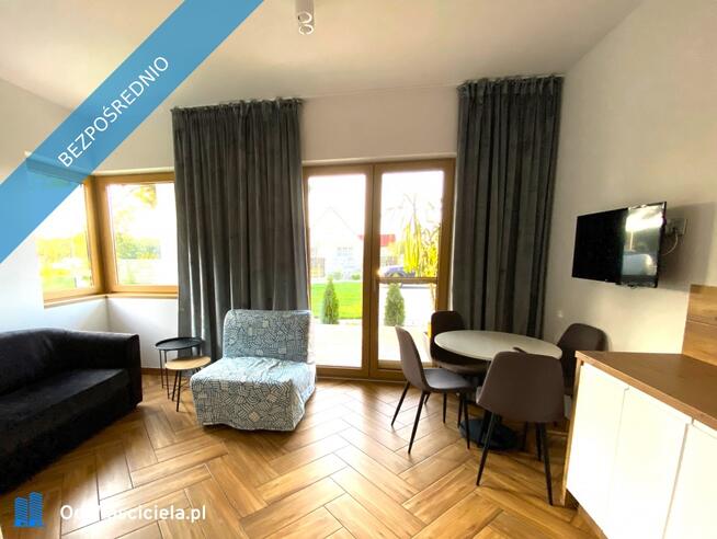 Modernistyczny dom nad jeziorem z funkcją pensjonatu