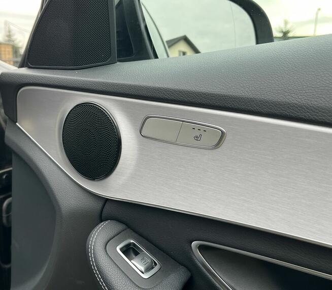 Mercedes-Benz Klasa C W205 AMG Aut. 9G-TRONIC po liftingu