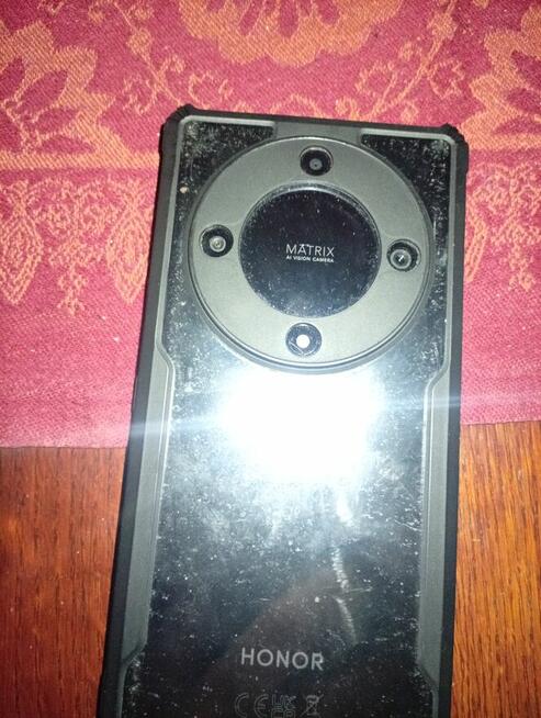 Smartfon i głośnik do sprzedaży