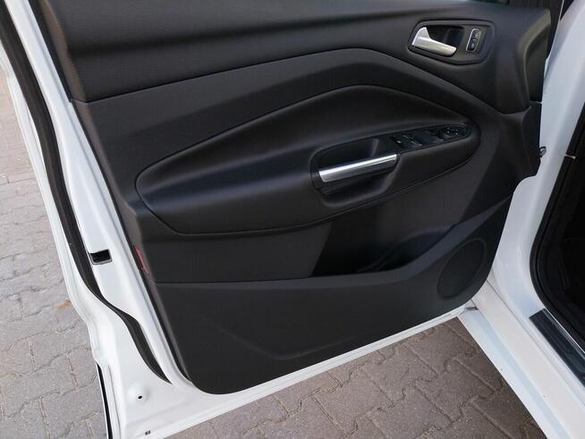 FORD KUGA ST-Line 4x4 * Benzyna 182KM * Automat * Zadbana