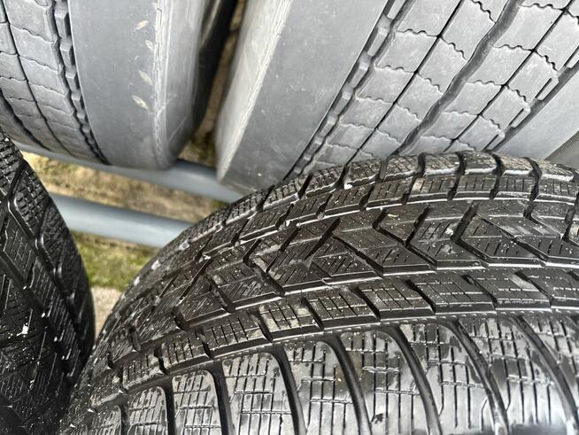 Koła zimowe - oryginalne felgi aluminiowe Land Rover + opony