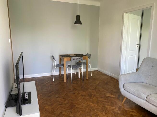 2 pokoje z balkonem przy metrze, Górny Mokotów