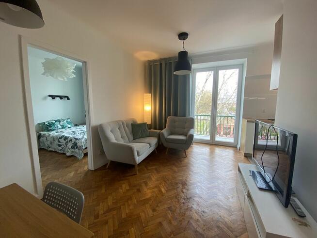 2 pokoje z balkonem przy metrze, Górny Mokotów