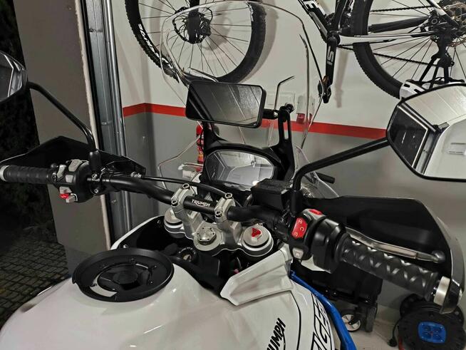 Motocykl Triumph Tiger 800 XCA kufry gmole