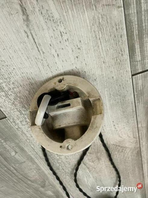 Stara lampa wisząca kuchenna z przeciwwagą porcelanową