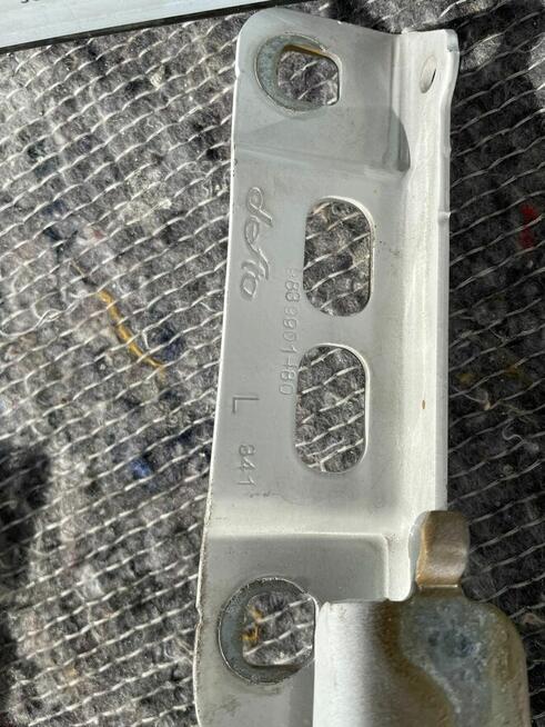 Zawiasy maski Peugeot 2008 II