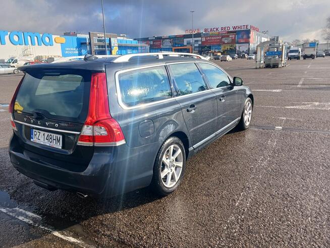 Volvo v70 2014