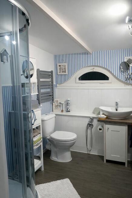 dom blisko morza z dużą działką