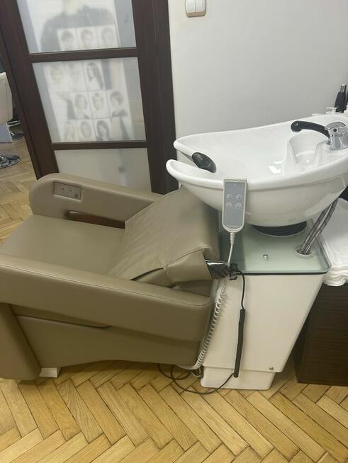 Sprzedam myjnię fryzjerską z masażem i suanę ozonową Booster