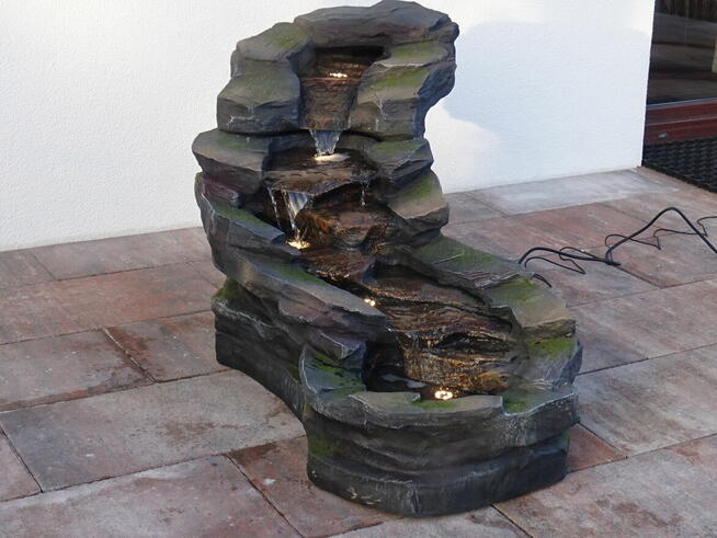 FONTANNA OGRODOWA KASKADA - DEKORACJA ! 135 cm ! oświetl