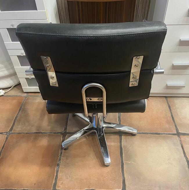 Fotel fryzjerski hydrauliczny obrotowy