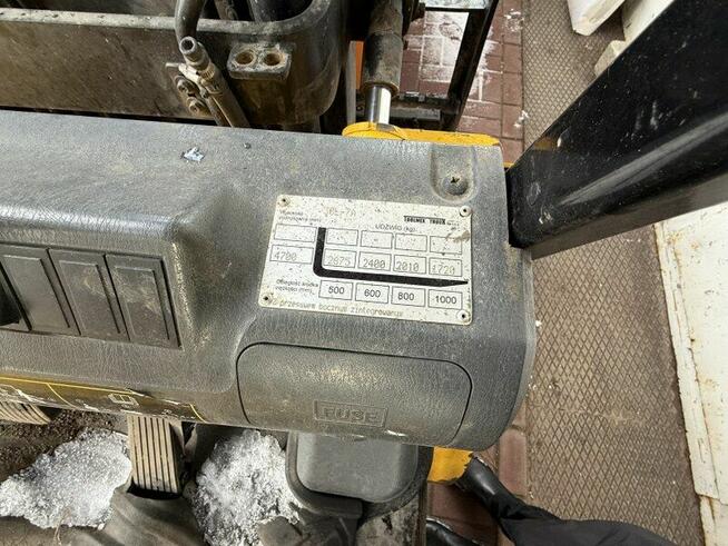 Wózek widłowy HYUNDAI model 30L-7A od syndyka